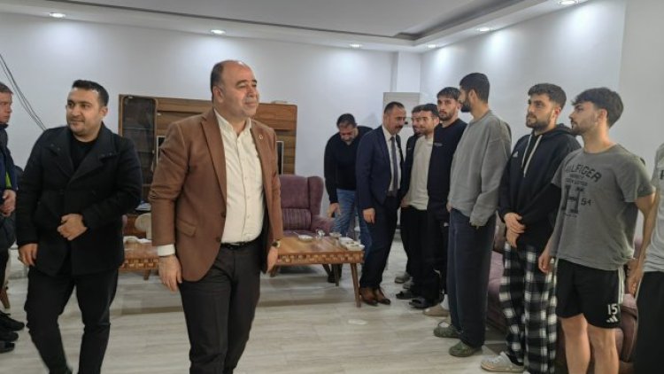 Karaköprü Belediye Başkanı Nihat Çiftçi'den Takıma Bayram Ziyareti