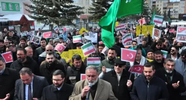 Kars'ta ABD ve İsrail'in İran'a yönelik saldırılarına tepki