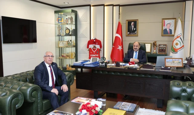 Mehmet Kasım Gülpınar'dan Esnaf ve Sanatkarlar Odaları ile Züccaciyeciler Odası'na Ziyaret