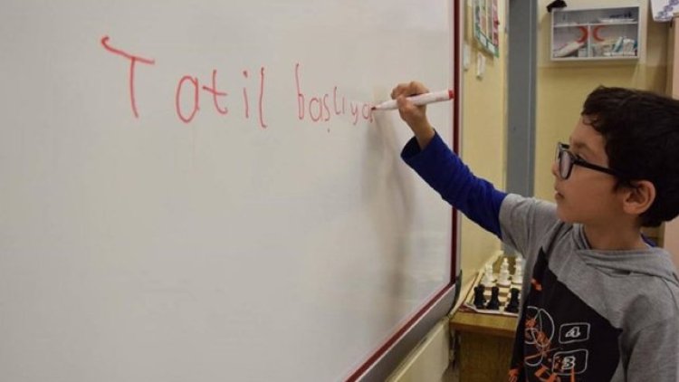 Öğretmenlerin %80,5'i Ara Tatillerin Kaldırılmasına Karşı Çıktı