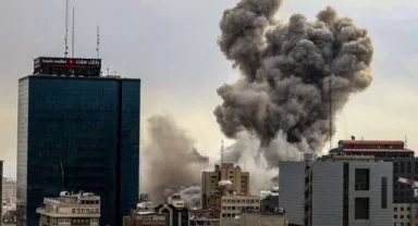 Tahran'da savaşın bilançosu ağırlaşıyor: Yüzlerce kişi öldü