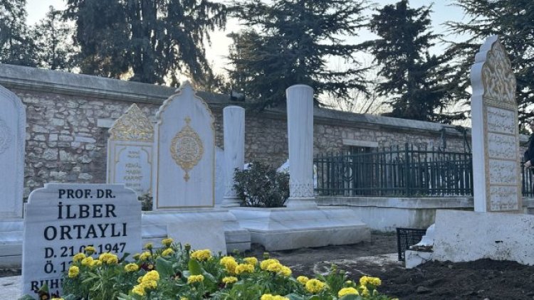 Tarihçi İlber Ortaylı ve Hocası Halil İnalcık Anıldı