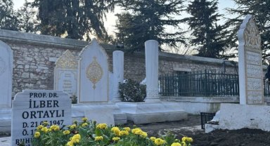 Tarihçi İlber Ortaylı ve Hocası Halil İnalcık Anıldı