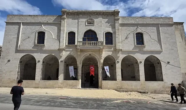 Urfa'daki tarihi cami yeniden açıldı!
