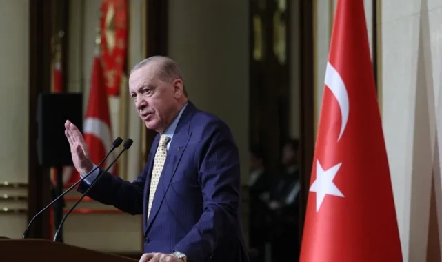Vahdettin Köşkü'nde özel iftar: Erdoğan çifti devlet himayesindeki çocukları ağırladı