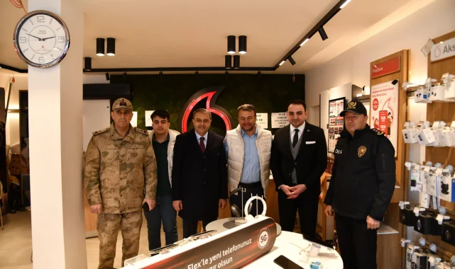 Vali Hasan Şıldak Hilvan'da Esnaf ve Vatandaşlarla Buluştu