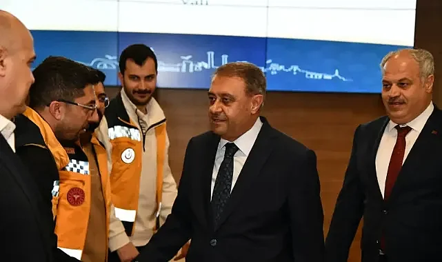 Vali Şıldak’tan 112 Acil Çağrı Merkezi ziyaret