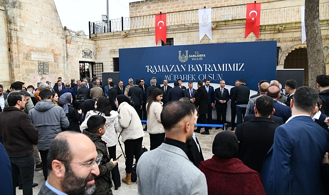 Valiliğin Bayramlaşma Programına Katılım Yoğun Oldu