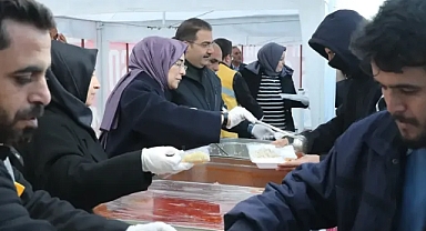 Vekil Yazmacı ve Canpolat, iftar sofrasında vatandaşlarla buluştu