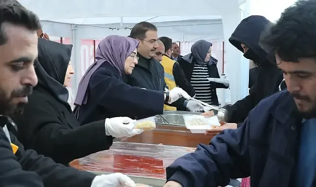 Vekil Yazmacı ve Canpolat, iftar sofrasında vatandaşlarla buluştu