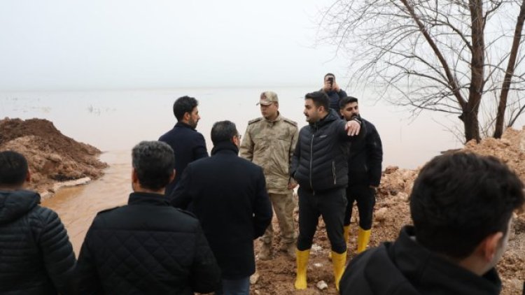 Viranşehir Kaymakamı Kemal Ülkü, Su Baskınında İncelemelerde Bulundu