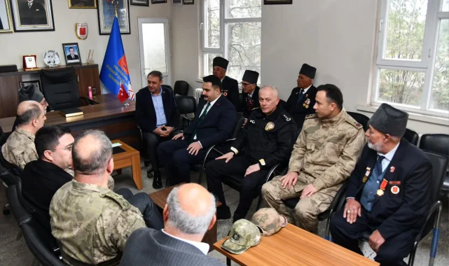 Viranşehir Şehit Aileleri ve Gaziler Derneği'nden Vali Işıldak'a Ziyaret