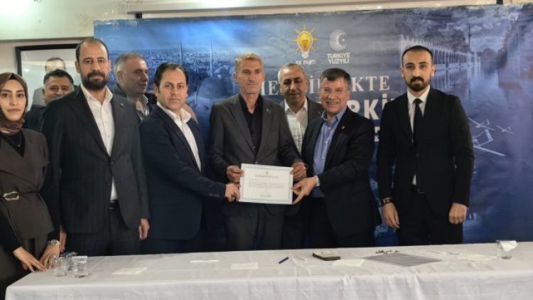 AK Parti Hilvan'da Yeni Üyeler Aileye Katıldı