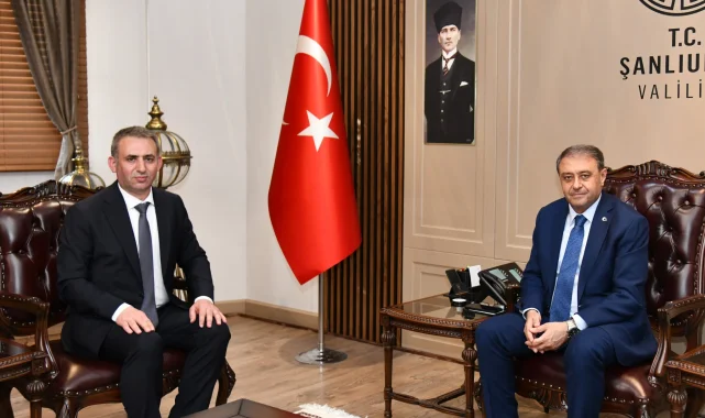 AK Parti Siverek İlçe Başkanı Özeyranoğlu, Şanlıurfa Valisi Şıldak'ı Ziyaret Etti