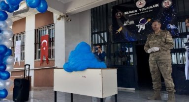 Akçakale'de 'Bilimle Yolculuk' Projesi Kırsal Mahallelerde Devam Ediyor