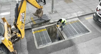 Başkent'in yağmur suyu altyapısında temizlik ve bakım çalışmaları sürüyor