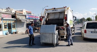 Birecik Belediyesi Ekipleri Şehrin Temizliği İçin Sahada
