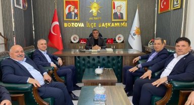 Bozova AK Parti'de Önemli Ziyaret: İlçe Başkanı Mehmet Akgün İstişarelerde Bulundu