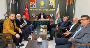 Bozova Avcılar Derneği Başkanı ve Yönetimi AK Parti İlçe Başkanını Ziyaret Etti