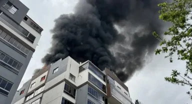 Bursa'da 8 katlı apartmanda yangın