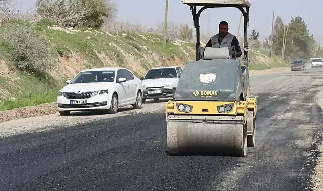 Büyükşehir Belediyesi, Bozuk Yolları Onarıyor