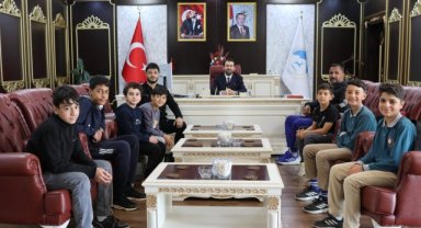 Ceylanpınar Junior Cup Şampiyonları Ceylanpınar Belediyesi'ne Teşekkür Ziyareti Gerçekleştirdi