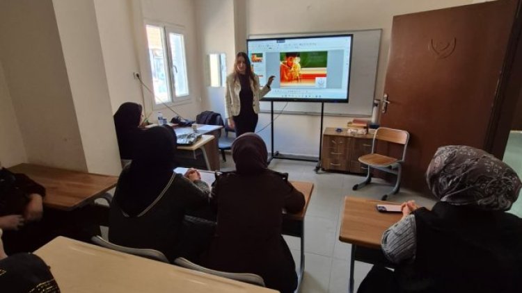 Ceylanpınar'da Kadınlara Özgül Öğrenme Güçlüğü ve Şiddet Konularında Eğitim Verildi