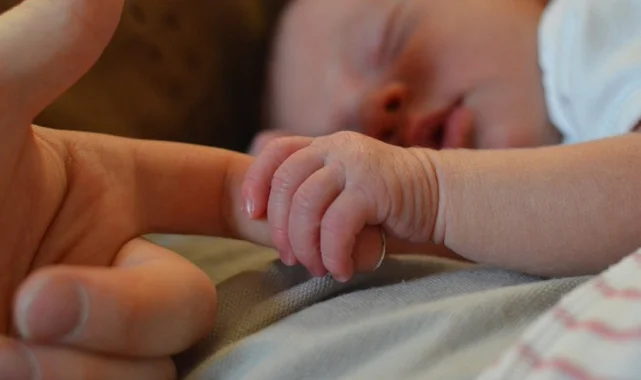 Diyarbakır'da Bebek Karışıklığı: Bakanlık Personeli Kusurlu Bulmadı