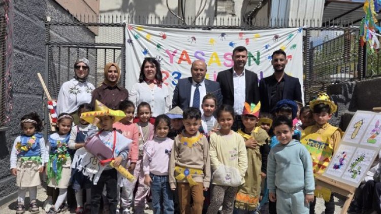 Eyyübiye'de 23 Nisan Coşkusu: Şair Abdi İlkokulu'nda Sanat Sergisi Açıldı