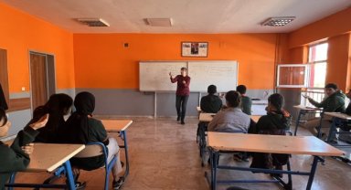 Eyyübiye'de Buhara Anadolu Lisesi'nde Akran Nezaketi Eğitimi Verildi
