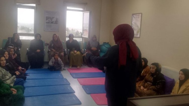 Eyyübiye'de Gebe Okulu Eğitimleri ve Kanser Haftası Etkinlikleri Düzenlendi