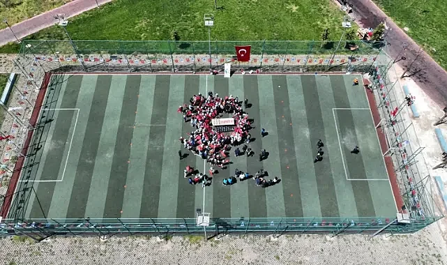 Eyyübiyeli çocuklar 23 Nisan Futbol Turnuvasında buluştu 