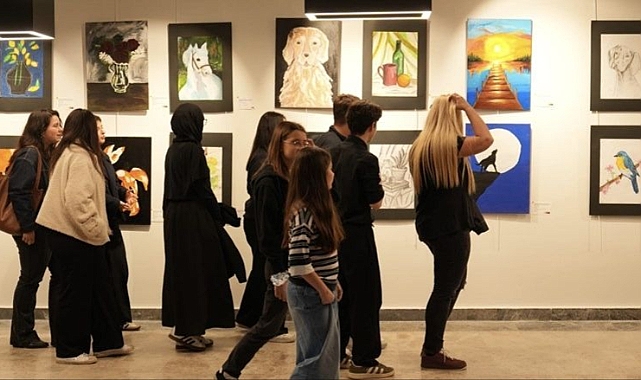 Genç sanatçılara ücretsiz sergi imkanı