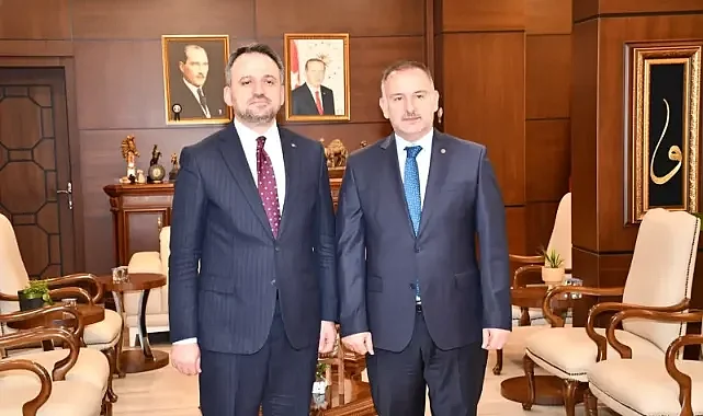 Gençlik ve Spor Bakan Yardımcısı Eminoğlu, Harran Üniversitesinde öğrencilerle buluştu