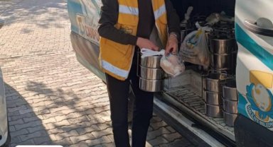 Haliliye'de Aşevi Hizmetiyle Günde 5 Bin 73 Vatandaşa Sıcak Yemek Ulaştırılıyor