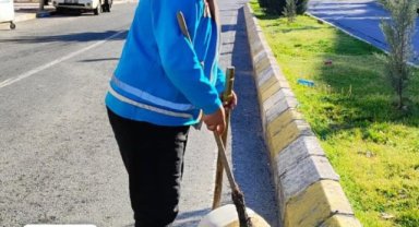 Haliliye'de Temizlik Ekipleri İlçenin Dört Bir Yanında Sahada