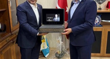 Harran Belediye Başkanı Özyavuz, İl Sağlık Müdürü Berk'i Ziyaret Etti