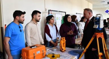 Harran Üniversitesi Rektörü Güllüoğlu'ndan Öğrencilere Yakın İlgi