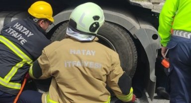 Hatay'da Tır Tamiri Sırasında Acı Kaza: Şoför Hayatını Kaybetti