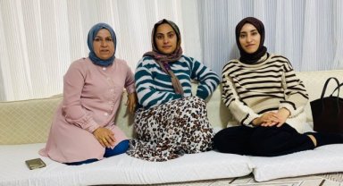 Hilvan AK Parti Kadın Kolları'ndan Hane Ziyaretleri: 'Daha Güzel Bir Gelecek İçin Çalışıyoruz'