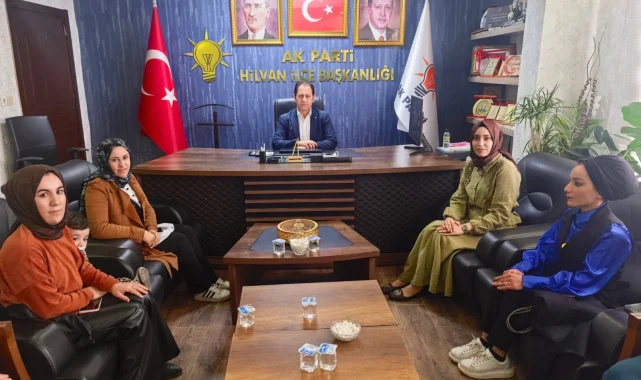 Hilvan AK Parti Kadın Kolları'ndan İlçe Başkanlığı'na Ziyaret