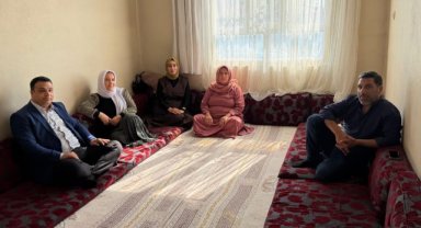 Hilvan AK Parti Kadın Kolları'ndan Karacurun Mahallesi'nde Aile Ziyareti