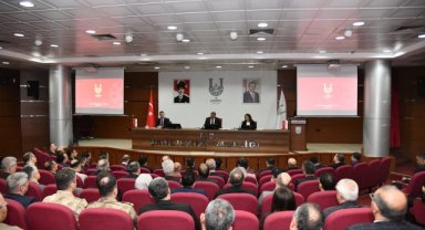 Hilvan Kaymakamı Karakaş, Şanlıurfa Valisi Şıldak Başkanlığındaki Toplantıya Katıldı