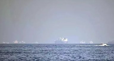 İran Donanması: İsrail Bağlantılı Gemi Hürmüz'de Vuruldu