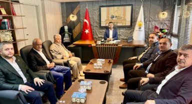 Karaköprü AK Parti'de Dernek Başkanlarından Ziyaret