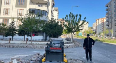 Karaköprü Belediye Başkanı Nihat Çiftçi Sahada Çalışmaları Yerinde İnceledi