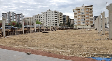 Karaköprü Belediyesi 'nden Bir Modern Semt Pazarı Daha !