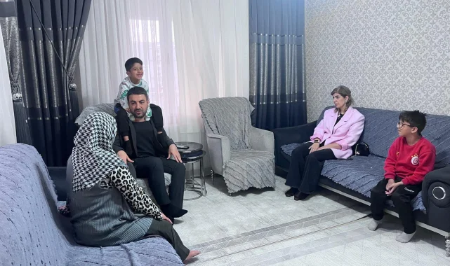 Karaköprü'de Özel Ailelere Destek: Başkan Çelik ve Yardımcısı Yanlarında