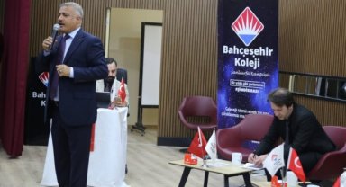 MÜSİAD Başkan Yardımcısı Ömer Ağ, Şanlıurfa'da Bahçeşehir Koleji'nde Öğrenci ve Velilerle Buluştu