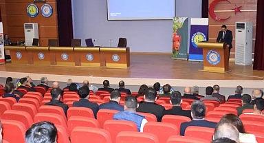 Nar üreticileri ve sektör temsilcileri Harran Üniversitesi’nde bir araya geldi